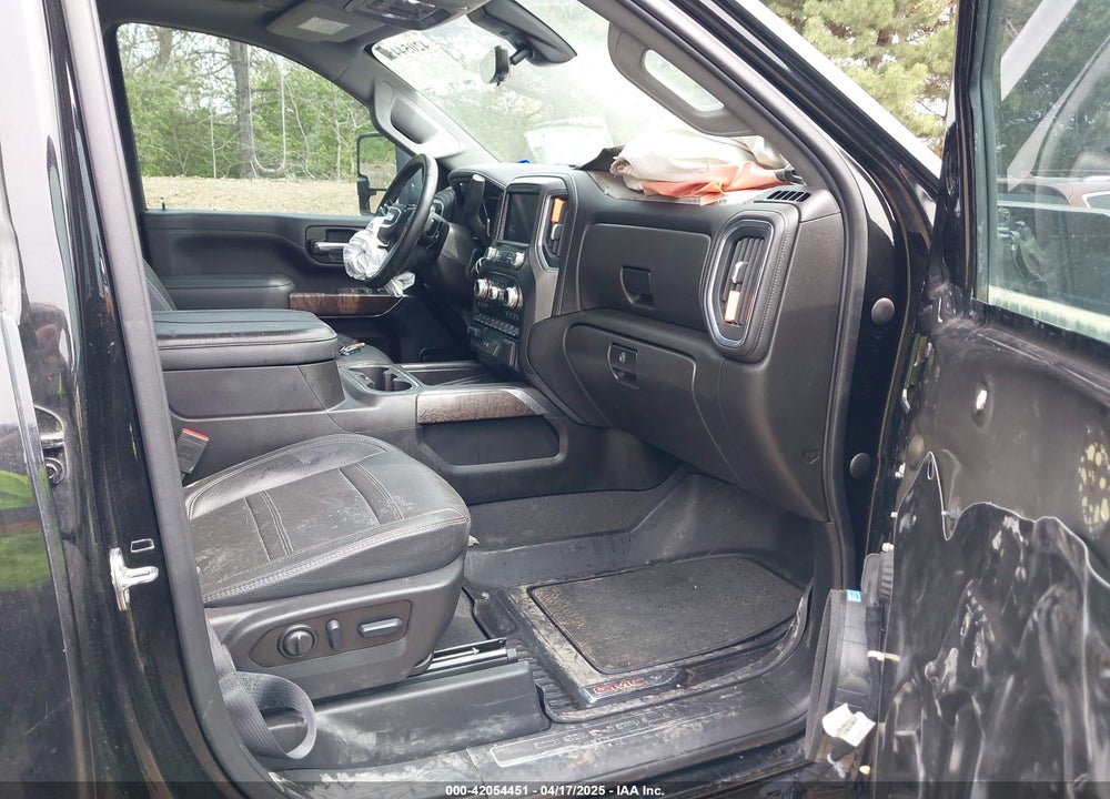 2023 GMC SIERRA 2500HD 4WD  STANDARD BED DENALI VIN: 1GT49REY2PF247621