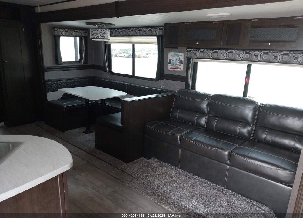 2019 HEARTLAND PIONE BH335 VIN: 5SFPB3729KE404211
