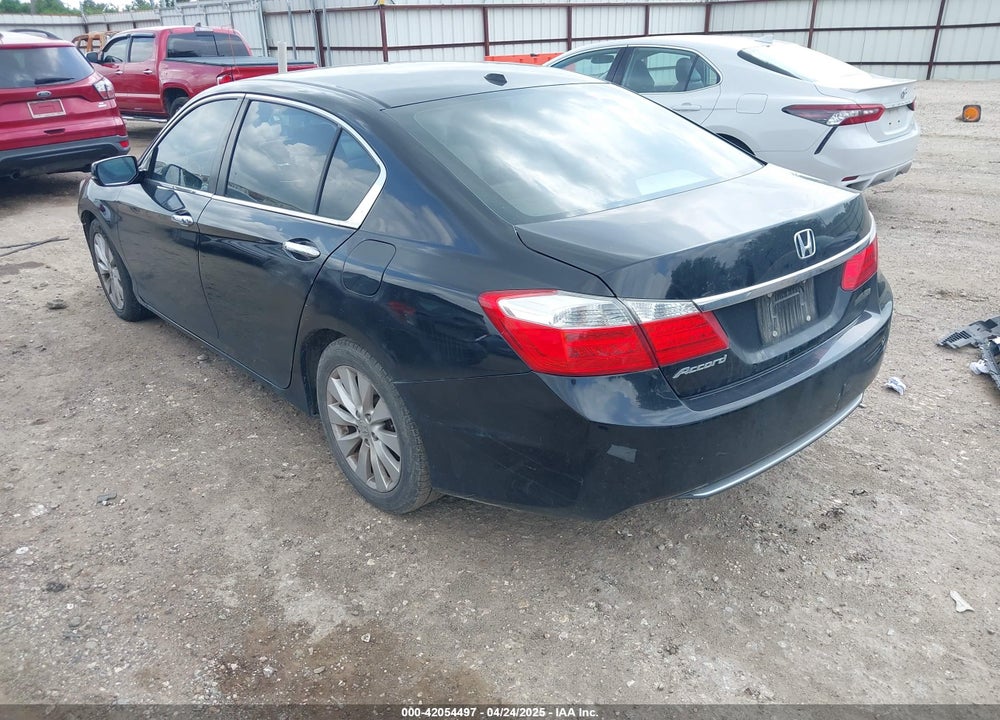 2013 HONDA ACCORD VIN: 1HGCR2F84DA241086