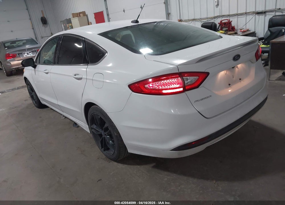 2016 FORD FUSION VIN: 3FA6P0G78GR240101