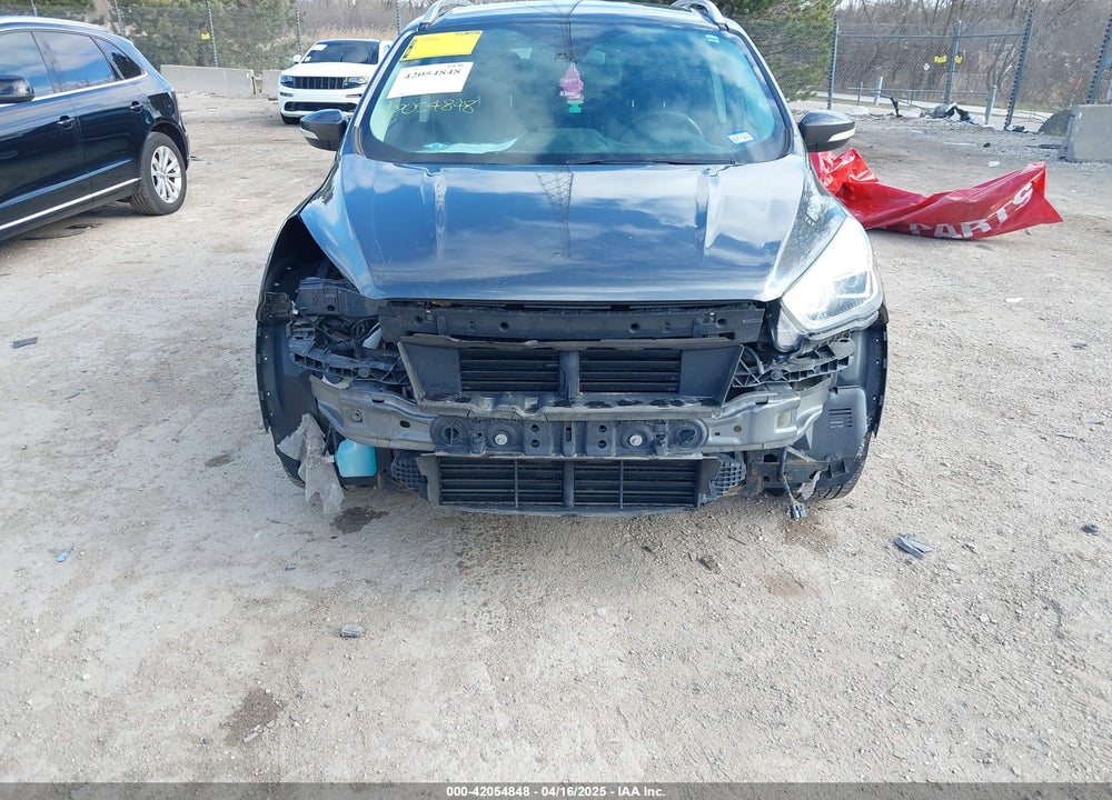 2017 FORD ESCAPE VIN: 1FMCU9J90HUE88353