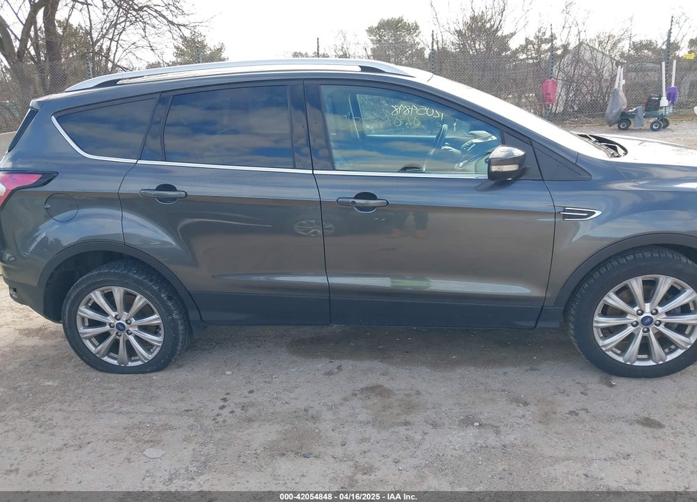 2017 FORD ESCAPE VIN: 1FMCU9J90HUE88353