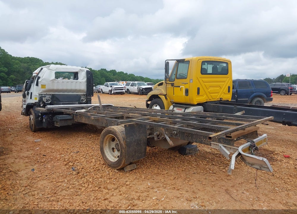 2024 ISUZU NRR VIN: JALE5W167R7301431