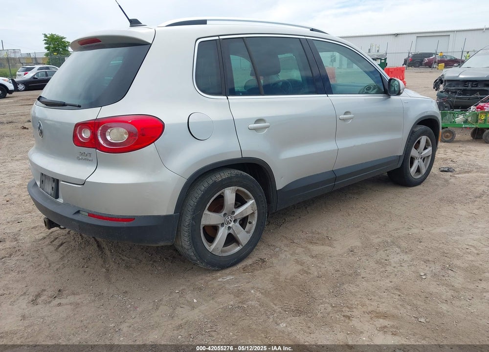 2010 VOLKSWAGEN TIGUAN VIN: WVGBV7AX2AW536795