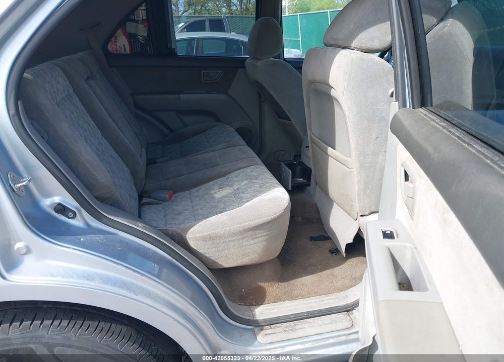 2008 KIA SORENTO VIN: KNDJC735685853321