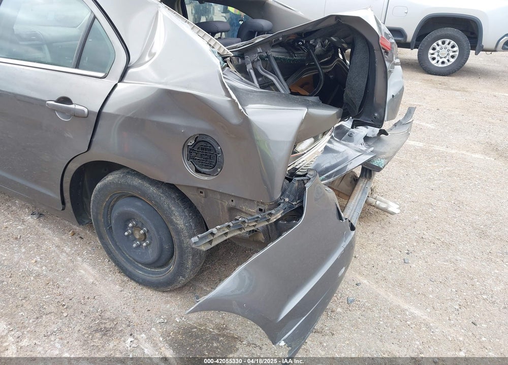 2010 FORD FUSION SE VIN: 3FAHP0HA5AR428603