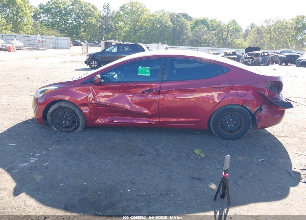 2016 HYUNDAI ELANTRA VIN: 5NPDH4AE9GH794165
