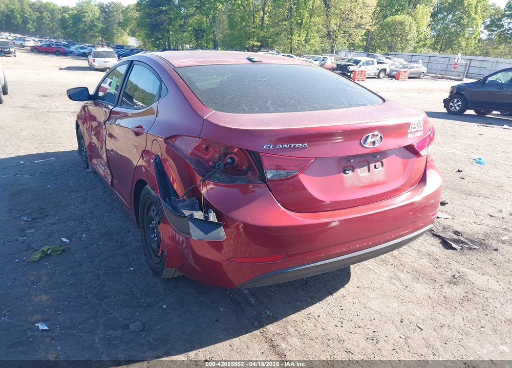 2016 HYUNDAI ELANTRA VIN: 5NPDH4AE9GH794165