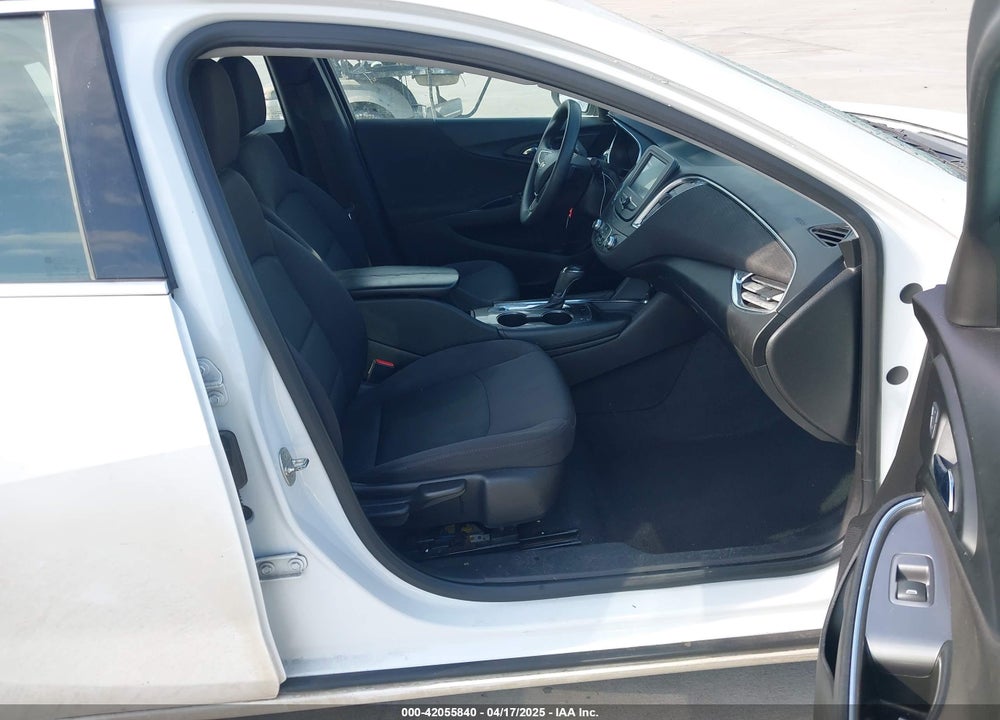 2017 CHEVROLET MALIBU 1LT VIN: 1G1ZE5ST4HF207375
