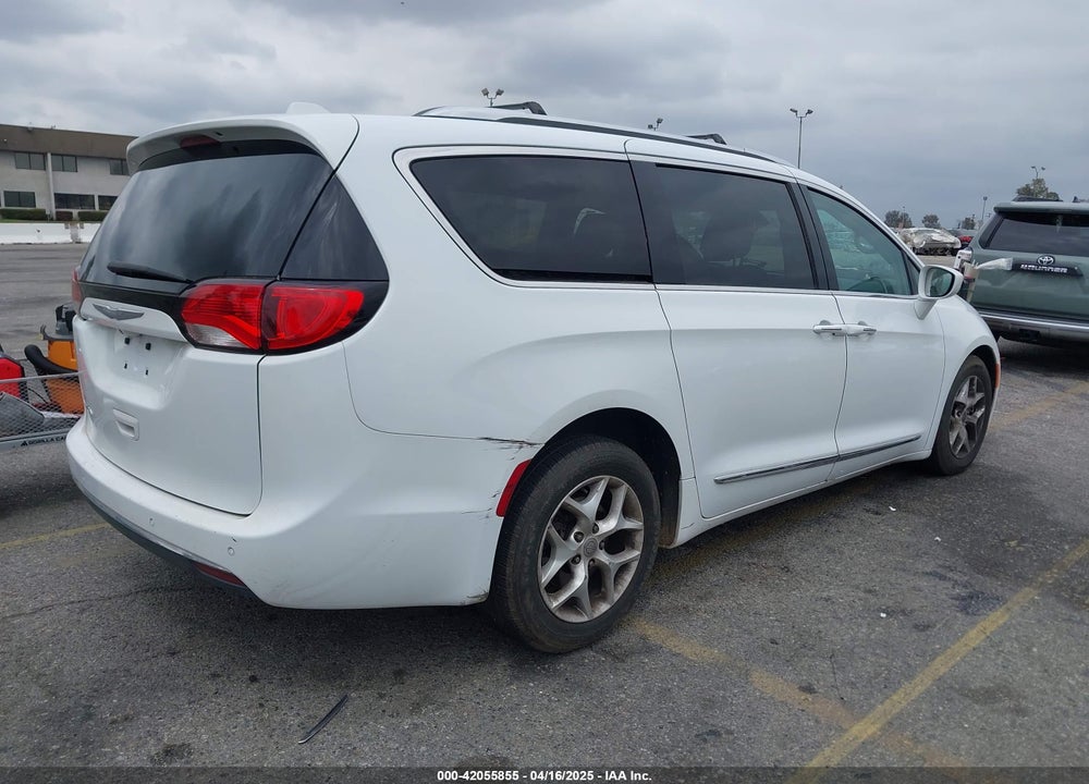 2017 CHRYSLER PACIFICA TOURING L PLUS VIN: 2C4RC1EG8HR570422