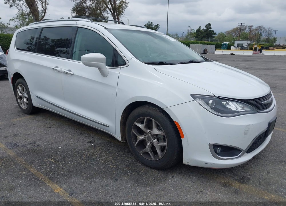 2017 CHRYSLER PACIFICA TOURING L PLUS VIN: 2C4RC1EG8HR570422