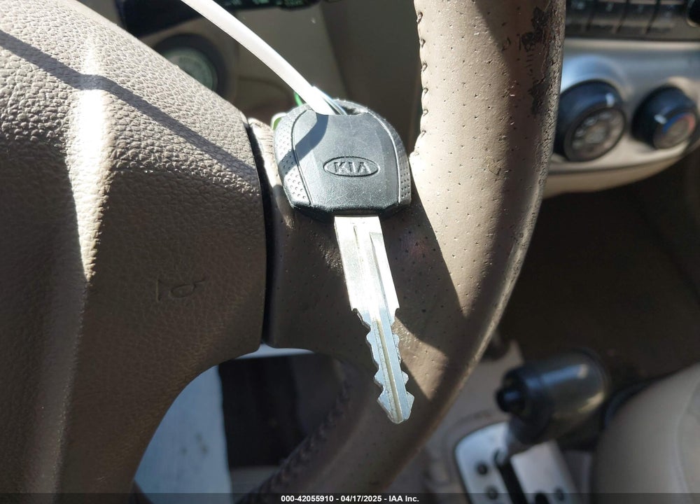 2006 KIA SPORTAGE EX V6/LX V6 VIN: KNDJE723267219158