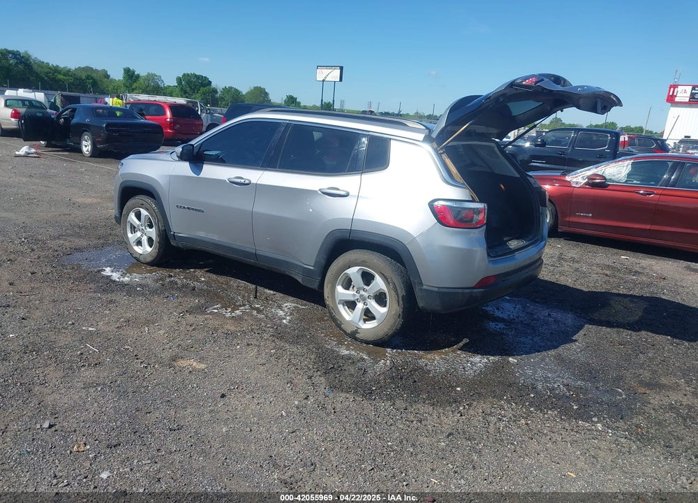 2018 JEEP COMPASS LATITUDE 4X4 VIN: 3C4NJDBB2JT331854