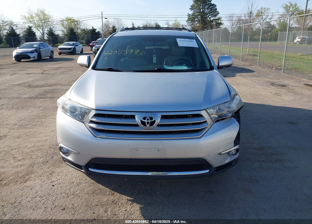 2011 TOYOTA HIGHLANDER LIMITED V6 VIN: 5TDDK3EH5BS088300