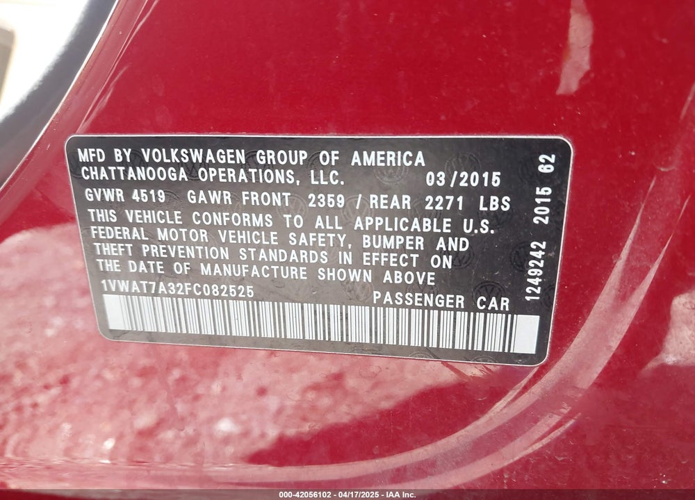 2015 VOLKSWAGEN PASSAT VIN: 1VWAT7A32FC082525