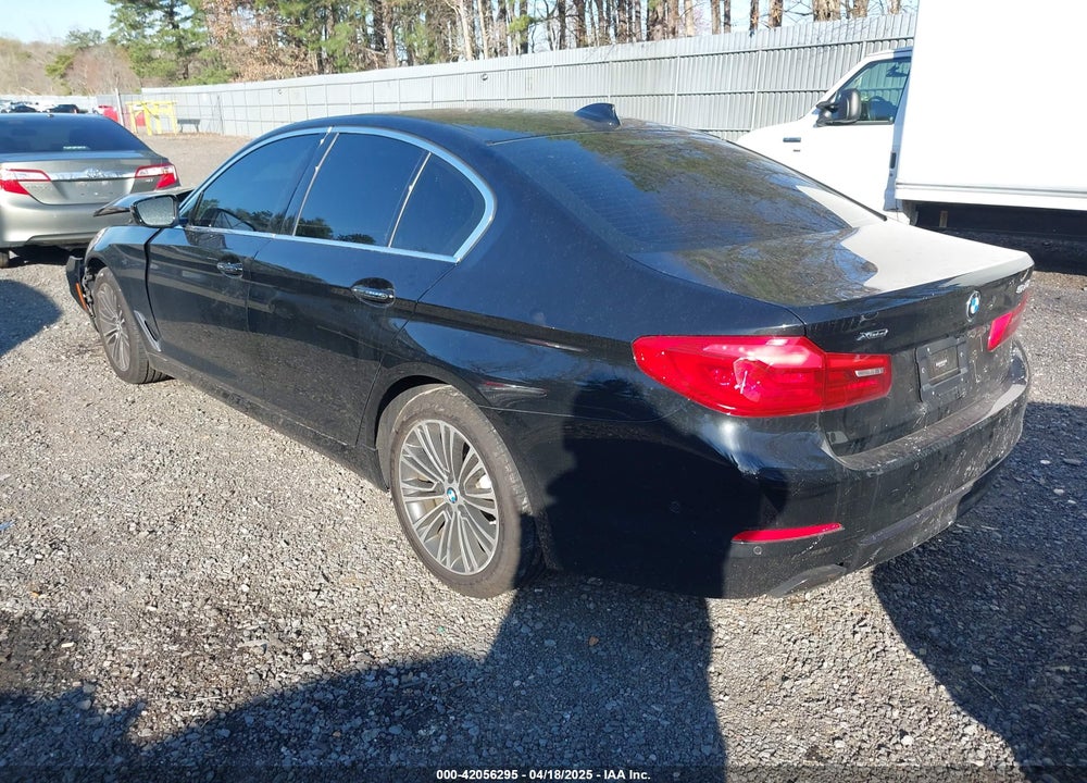 2017 BMW 540 VIN: WBAJE7C33HG886898
