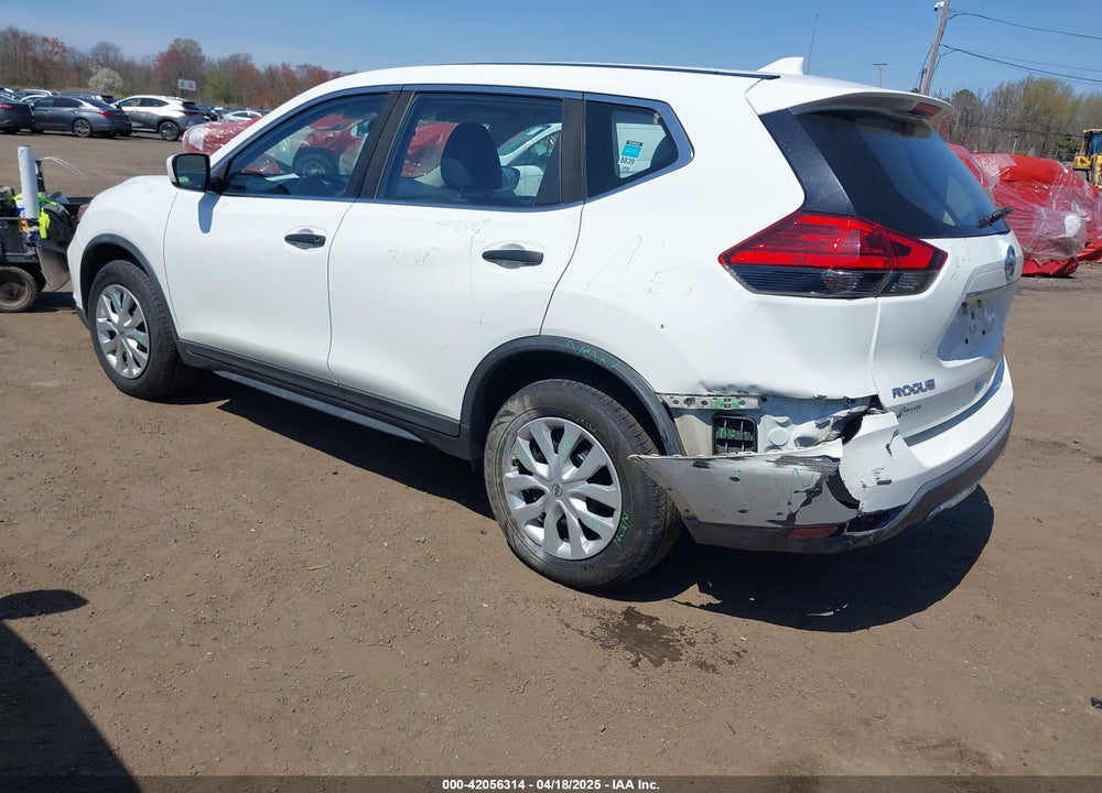 2017 NISSAN ROGUE VIN: KNMAT2MV5HP517567
