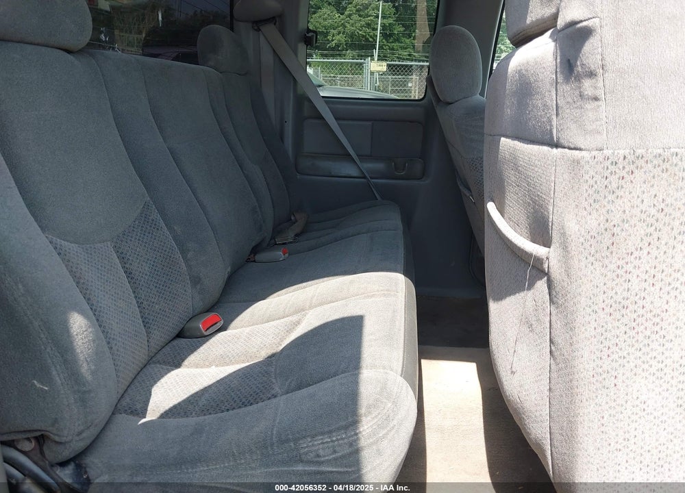 1999 CHEVROLET SILVERADO 1500 LS VIN: 1GCEK19T1XE111351
