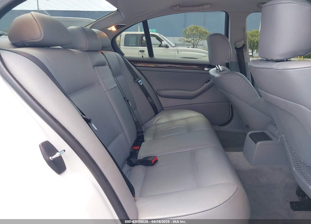 2004 BMW 325I VIN: WBAAZ33414KP84920