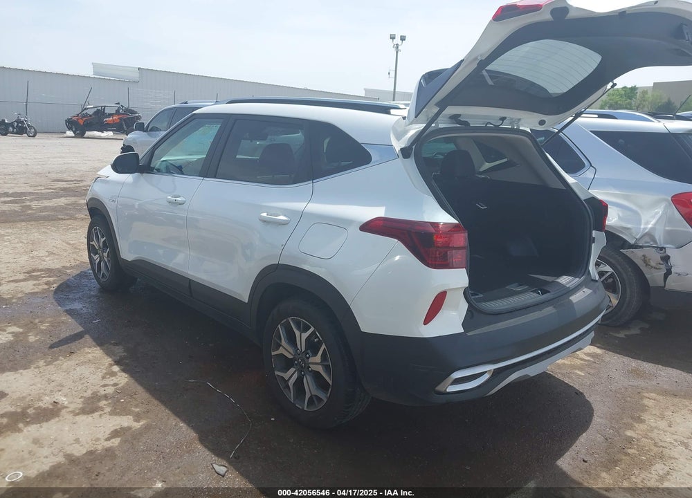 2021 KIA SELTOS EX VIN: KNDERCAA3M7229080