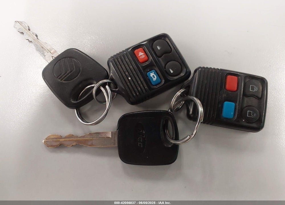 2000 MERCURY COUGAR VIN: 1ZWHT61LXY5612168