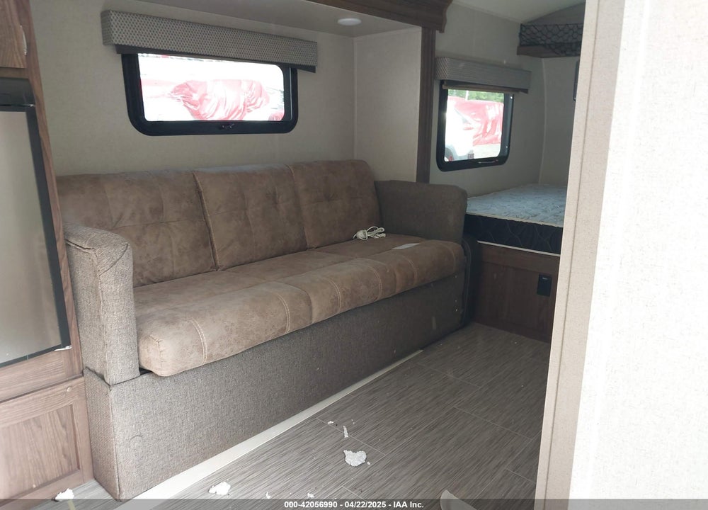 2018 FOREST RIVER TRAVEL TRLR VIN: 5ZT2RSFC1J3001944