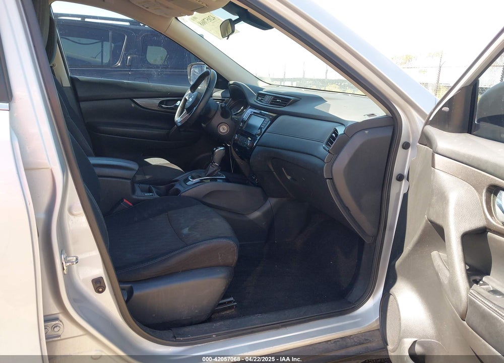 2019 NISSAN ROGUE VIN: 5N1AT2MV2KC734049