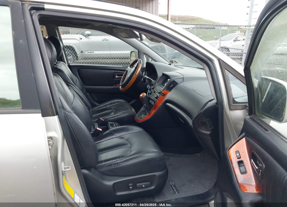 2003 LEXUS RX 300 VIN: JTJHF10U230304569