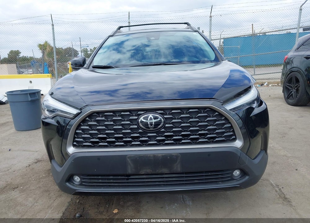2022 TOYOTA COROLLA CROSS XLE VIN: 7MUDAABG6NV030600