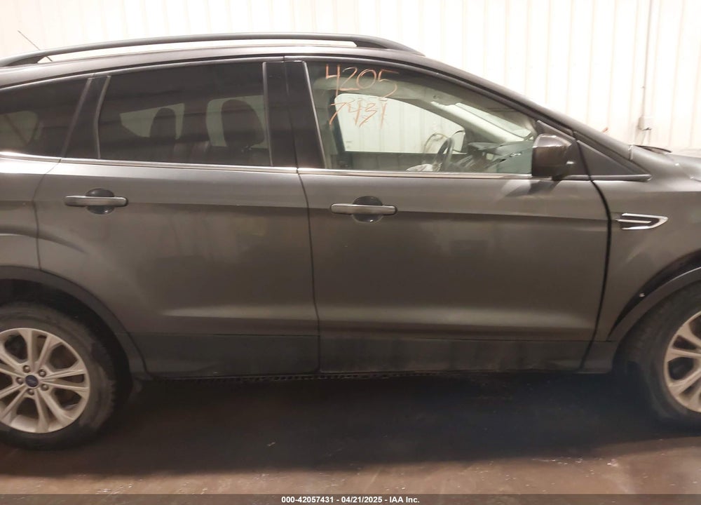 2017 FORD ESCAPE SE VIN: 1FMCU9G98HUD68307