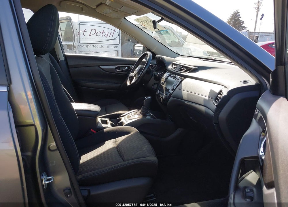 2019 NISSAN ROGUE SV VIN: JN8AT2MV9KW379811