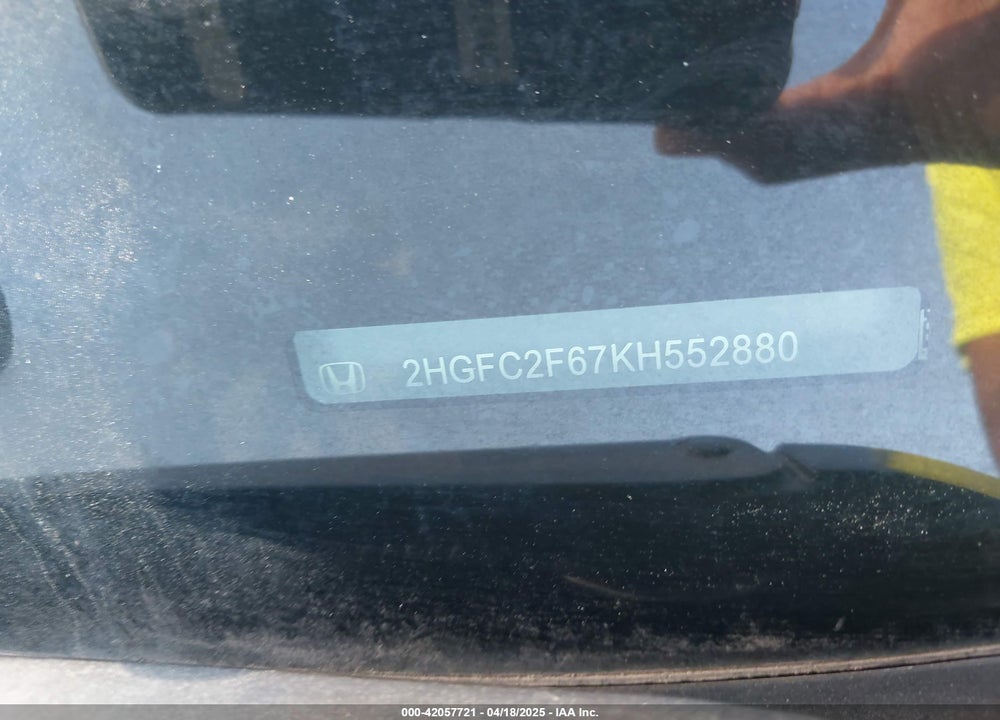 2019 HONDA CIVIC LX VIN: 2HGFC2F67KH552880