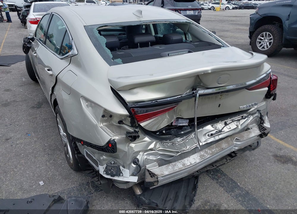 2022 LEXUS ES 300H LUXURY VIN: 58AEA1C13NU014248