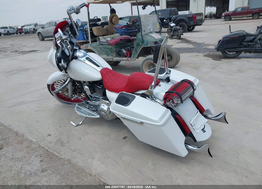 2014 HARLEY-DAVIDSON FLHXS STREET GLIDE SPECIAL VIN: 1HD1KRM18EB637914
