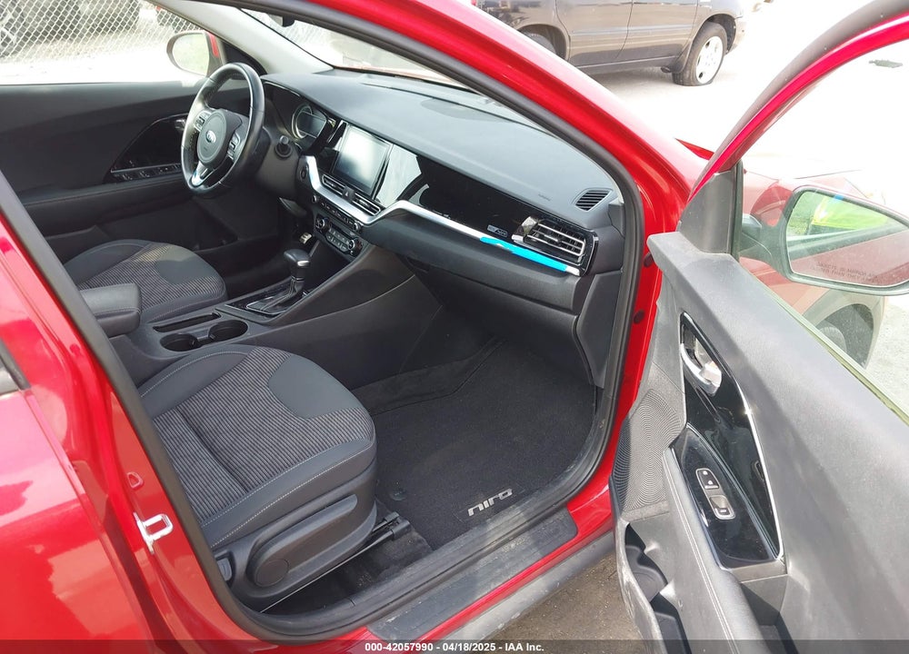 2020 KIA NIRO VIN: KNDCB3LC2L5420378