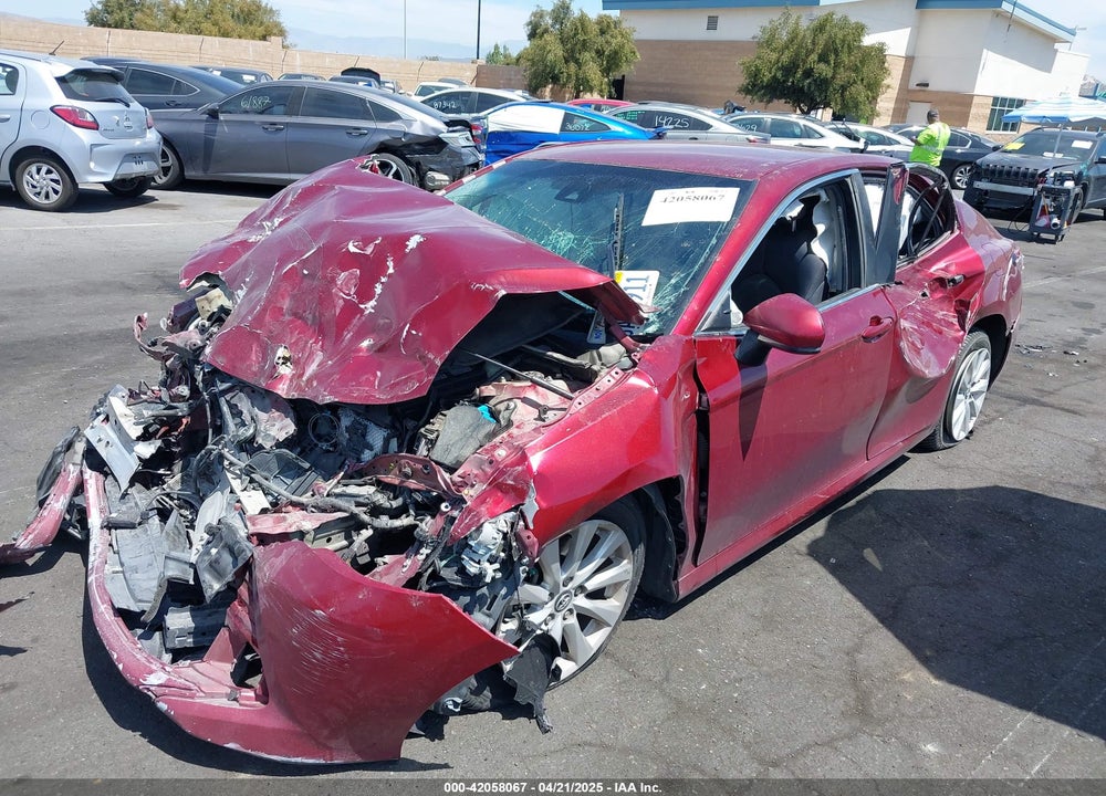2018 TOYOTA CAMRY LE VIN: 4T1B11HK5JU527586
