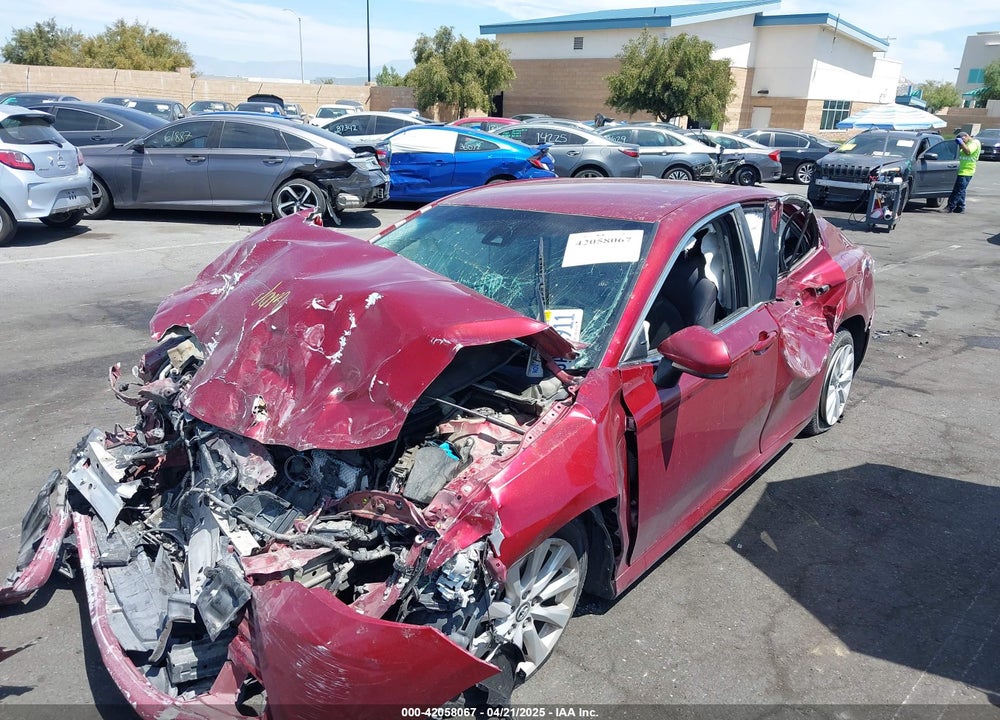 2018 TOYOTA CAMRY LE VIN: 4T1B11HK5JU527586