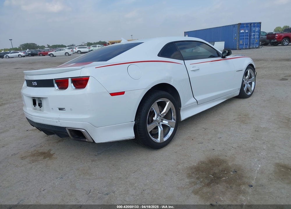 2011 CHEVROLET CAMARO 2SS VIN: 2G1FK1EJ1B9193238