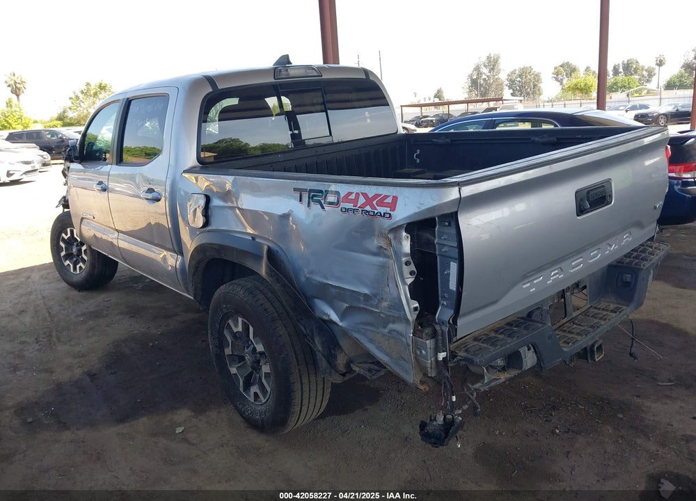 2017 TOYOTA TACOMA VIN: 5TFCZ5AN1HX112125
