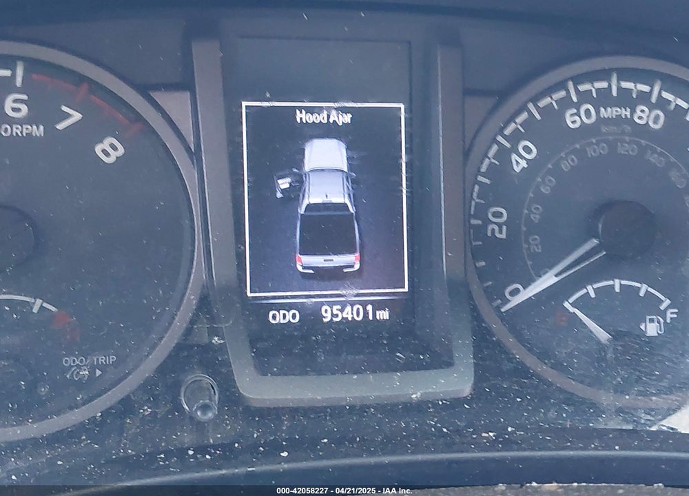 2017 TOYOTA TACOMA VIN: 5TFCZ5AN1HX112125