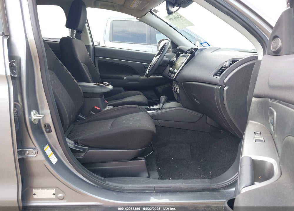 2020 MITSUBISHI OUTLANDER SPORT VIN: JA4AP4AU1LU028504