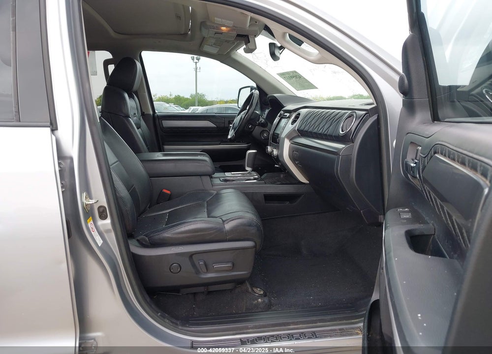 2019 TOYOTA TUNDRA PLATINUM 5.7L V8 VIN: 5TFAY5F16KX795902
