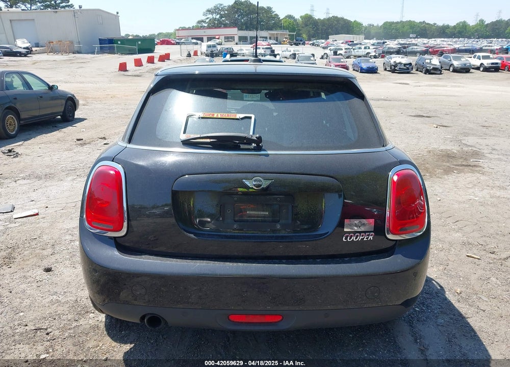 2018 MINI HARDTOP VIN: WMWXU1C57J2F80983