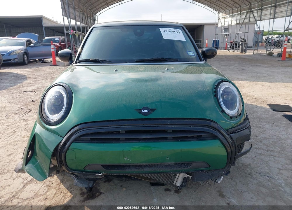 2022 MINI HARDTOP 4 DOOR VIN: WMW33DK04N2P84250