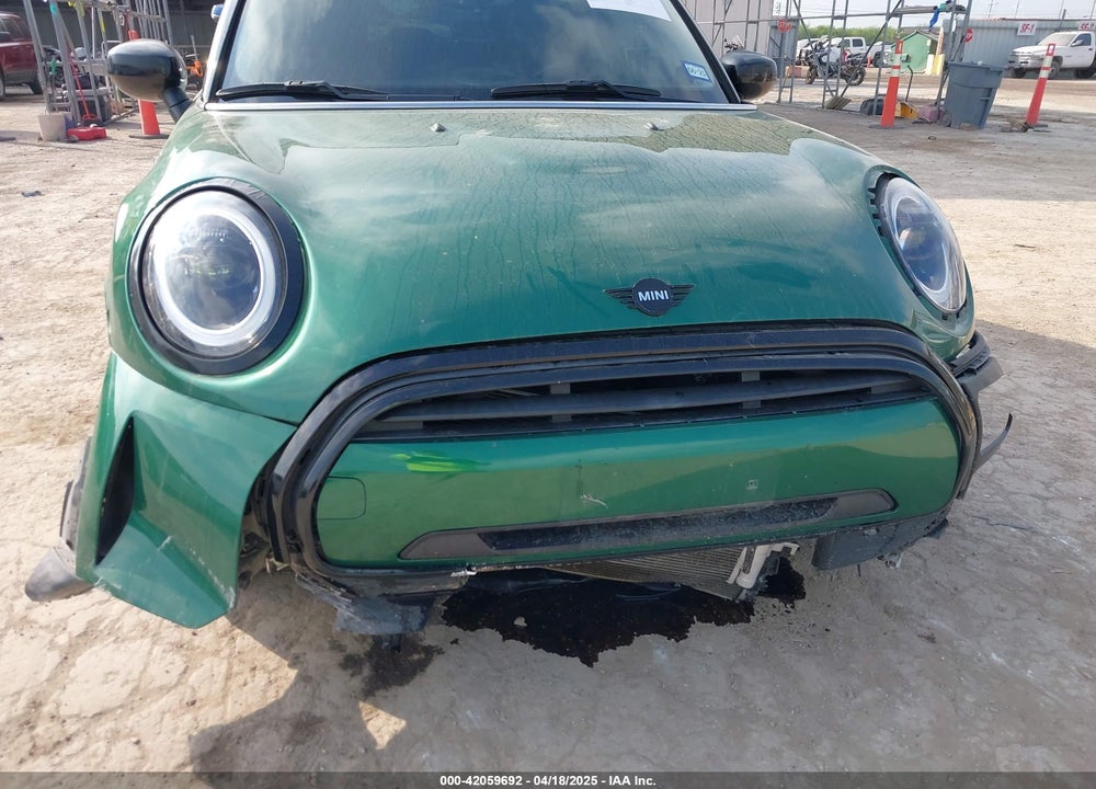 2022 MINI HARDTOP 4 DOOR VIN: WMW33DK04N2P84250