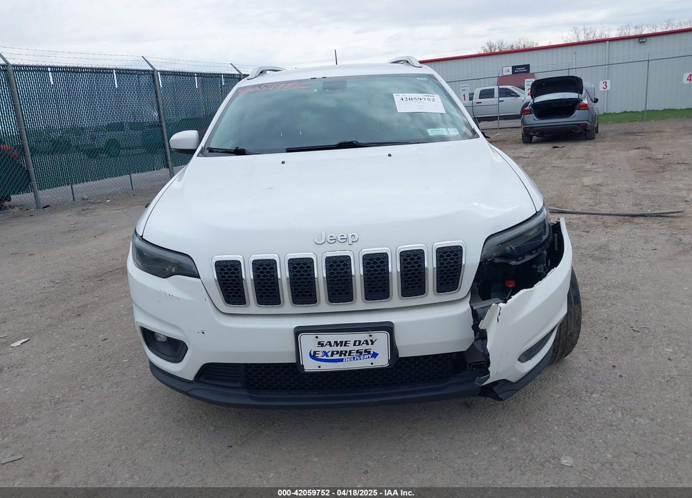 2019 JEEP CHEROKEE LATITUDE PLUS 4X4 VIN: 1C4PJMLBXKD352384