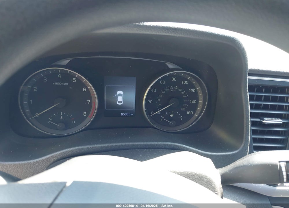 2018 HYUNDAI ELANTRA VIN: 5NPD84LF2JH333709