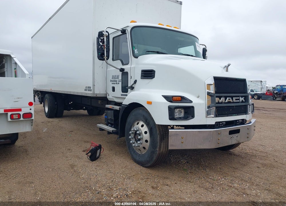 2023 MACK MD VIN: 1M2MDBAA9PS008844