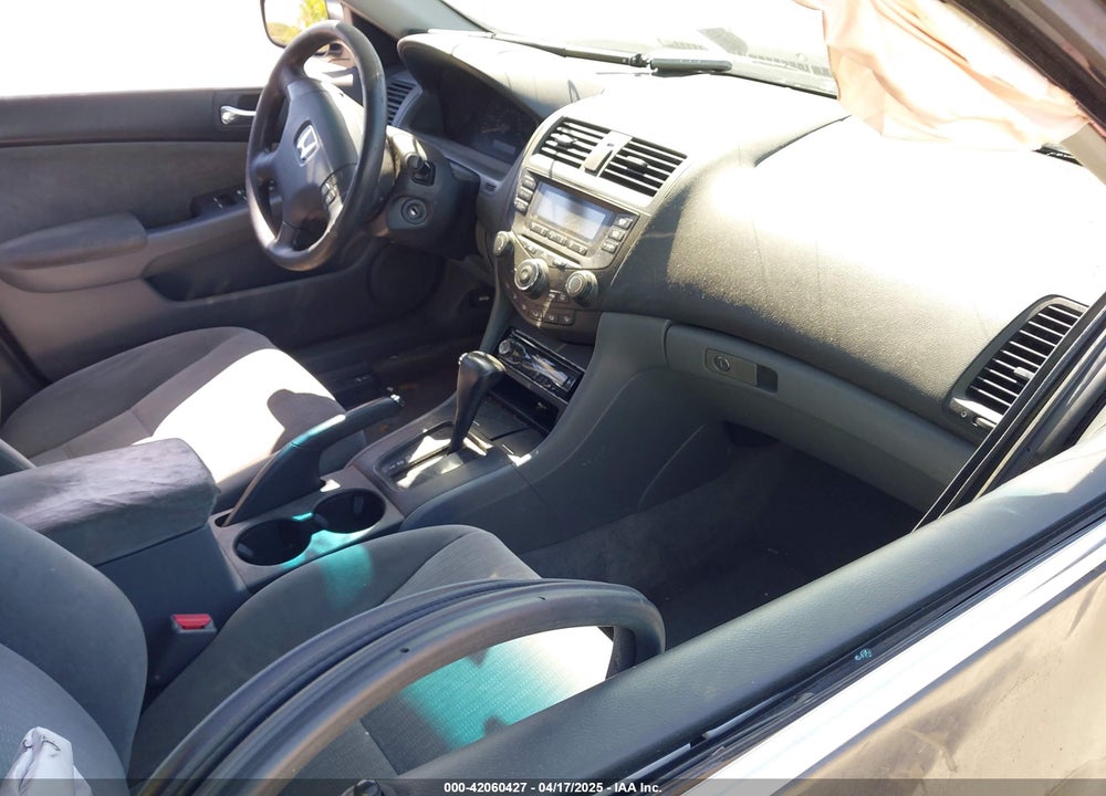 2005 HONDA ACCORD 2.4 LX VIN: 1HGCM56465A045312