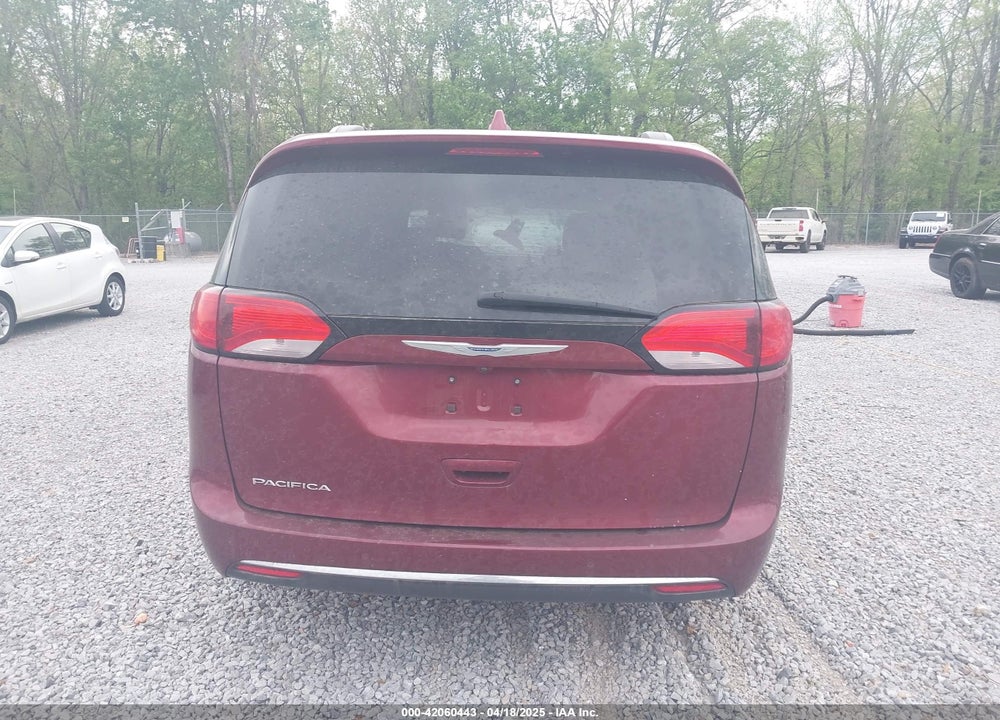 2017 CHRYSLER PACIFICA TOURING L VIN: 2C4RC1BG6HR509476
